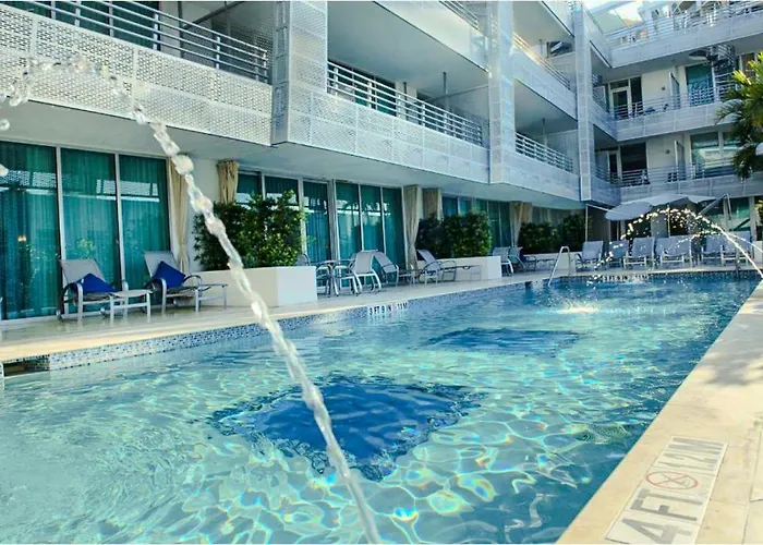 Condo Hotel In South Beach