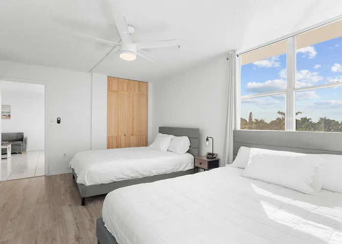 Bay Harbor Sunset Apt 5C