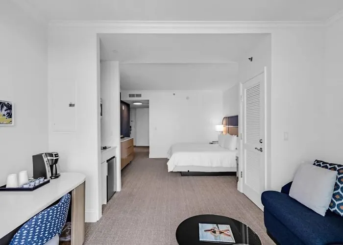 Fonttrebvsjs - Unit 1117 Condo