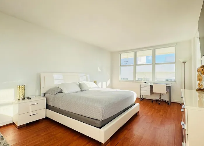 Oceanfront Luxury Miami Escape Pool&Gym