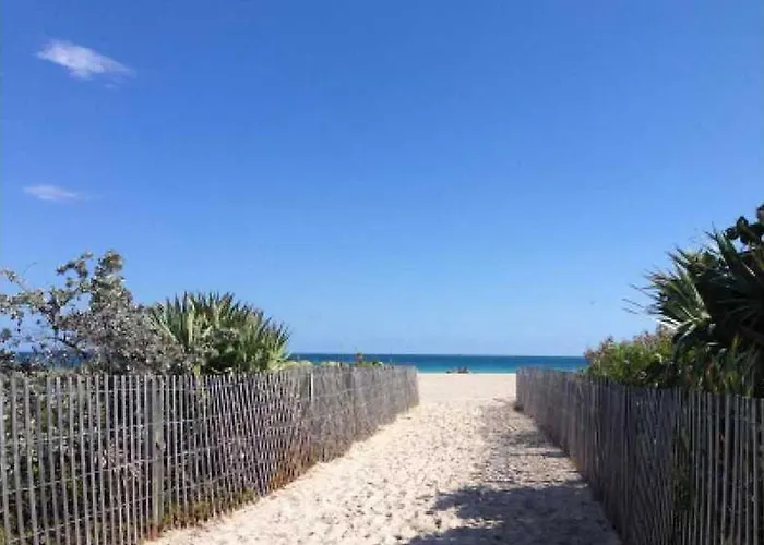 Beachfront Suites By Yourent Vacations