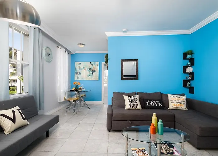 Holiday Apartment On Lincoln Road