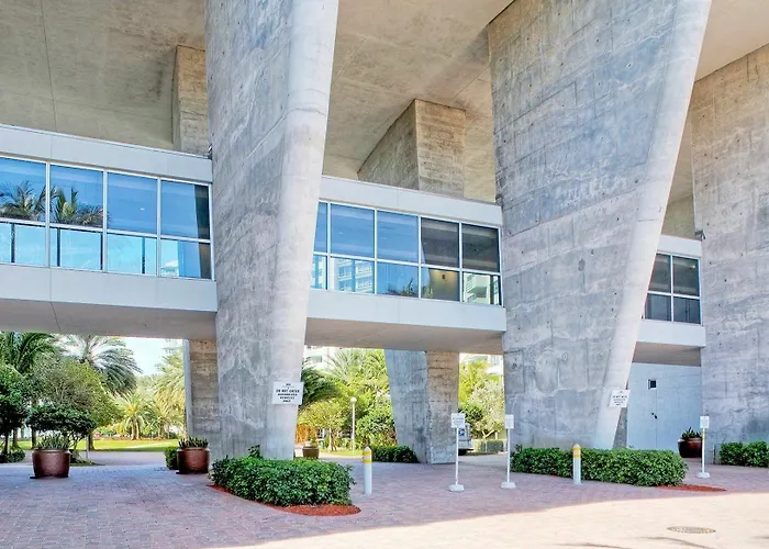 2 Bedroom Homes In Miami Beach By Tmg