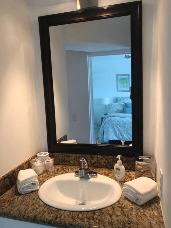 Top Floor Breathtaking View Of Miami Skyline, Pool And Free Parking * Miami Beach