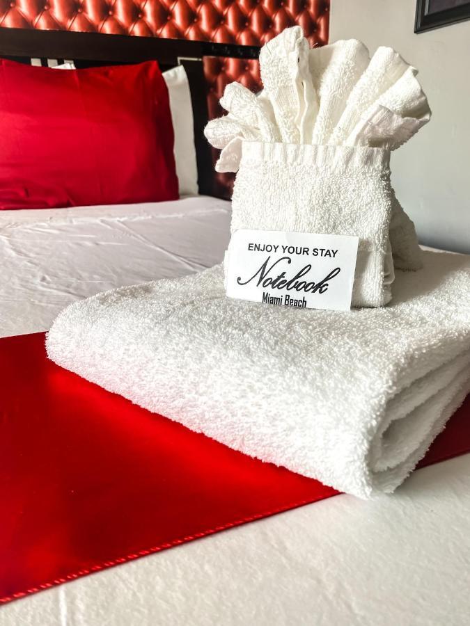 Notebook Miami Hotel