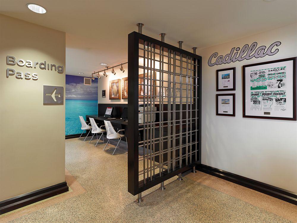 Cadillac & Club, Autograph Collection 4* Miami Beach