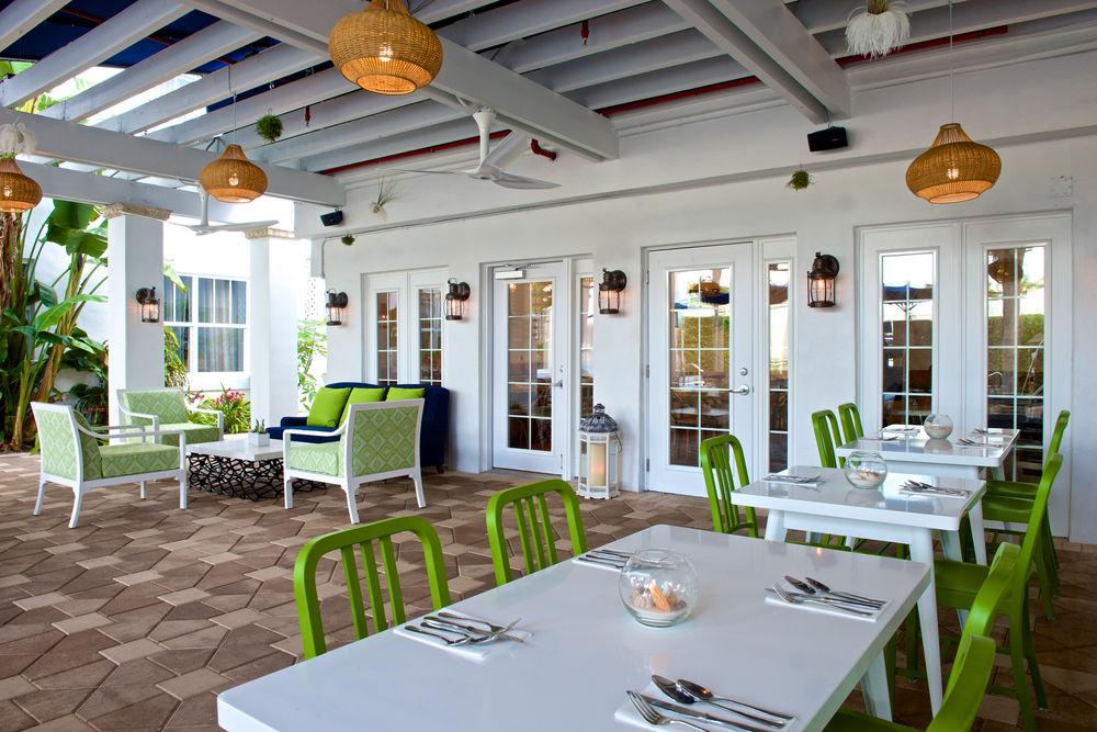 Blue Moon Hotel 4*