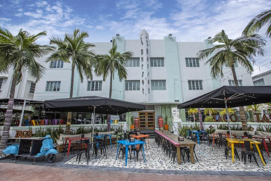 Hotel Catalina & Club 3*