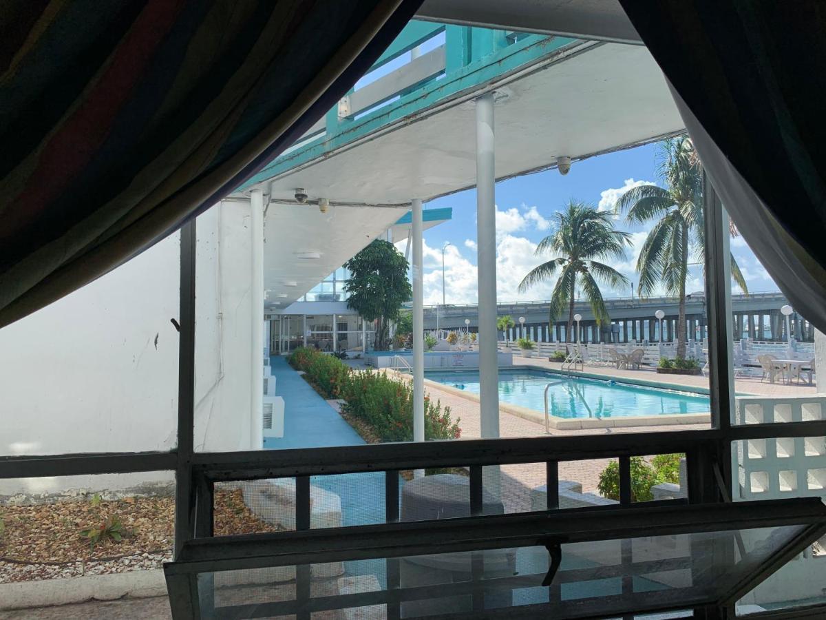 Hotel International On The Bay Miami Beach