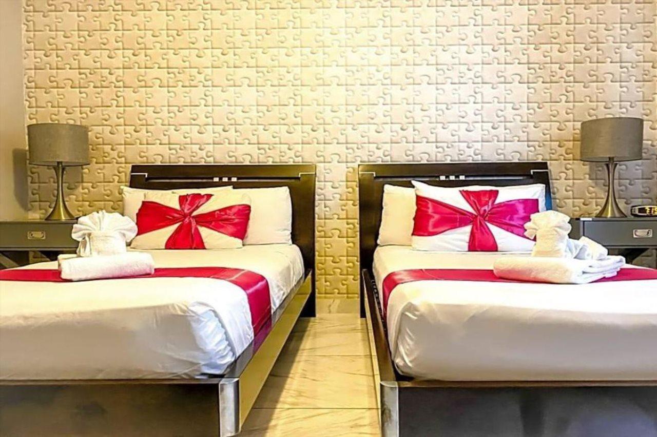 Hotel Notebook Miami 3*
