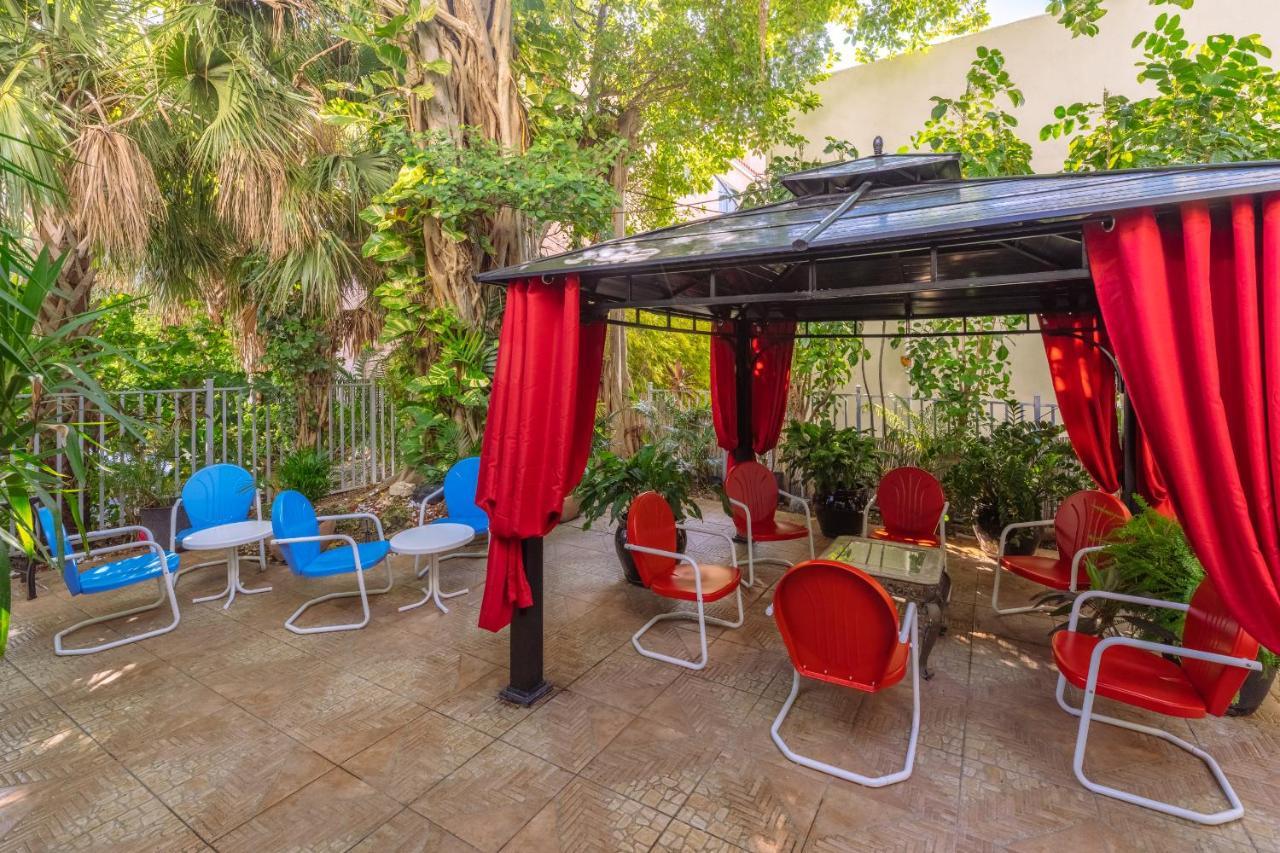 Hotel Notebook Miami 3*