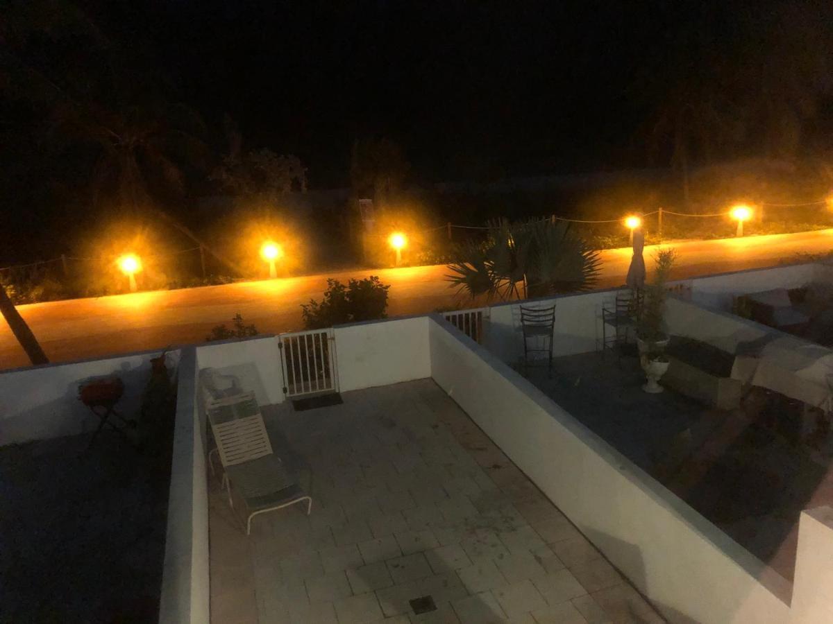 Katy, Beachfront Apartment