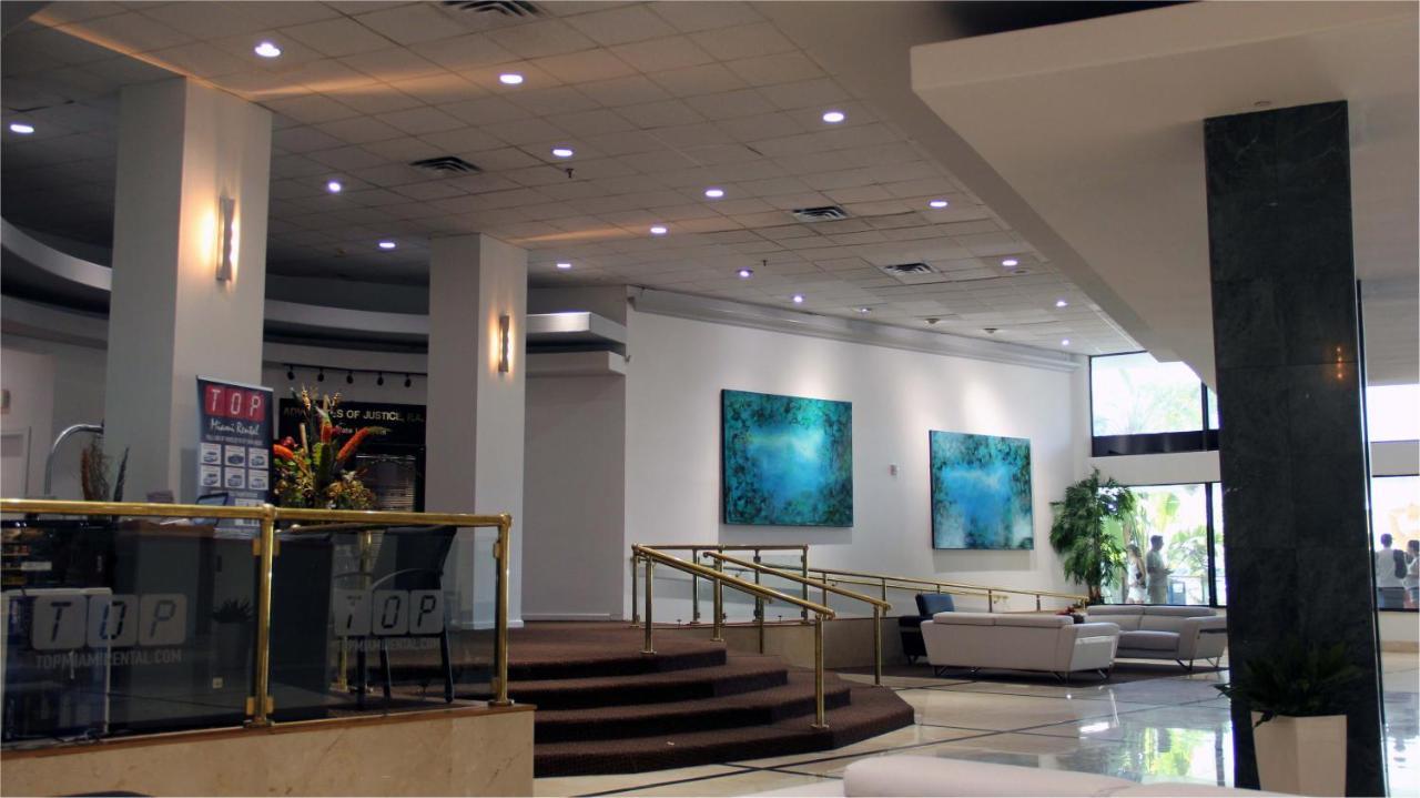 Casablanca On The Beach, Oceanfront Miami Aparthotel *