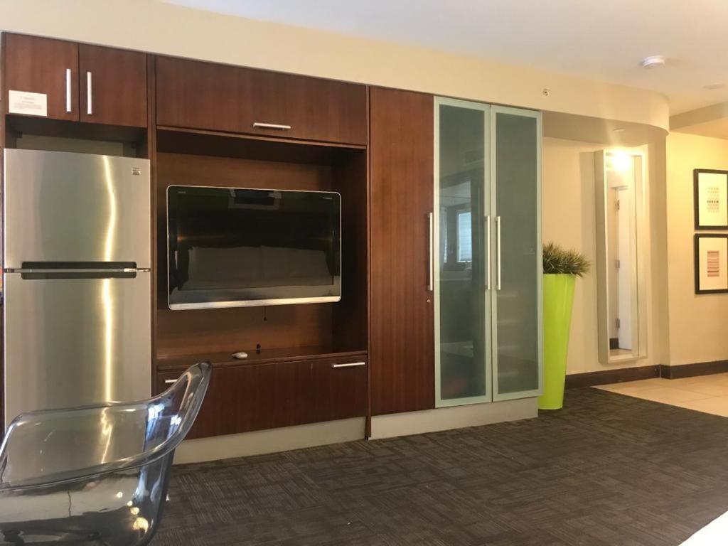 Ocean Drive Front Apartment *