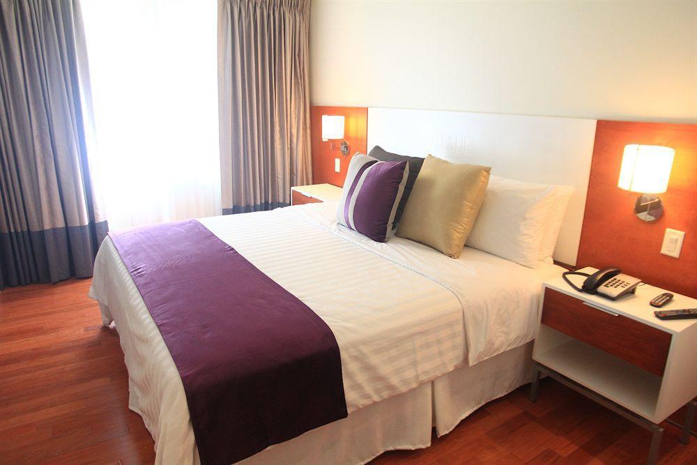 Hotel Leslie Ocean Drive 4*