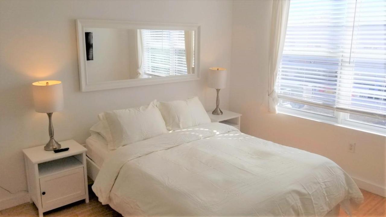 Sobe Sunshine One Bedroom Apartment *