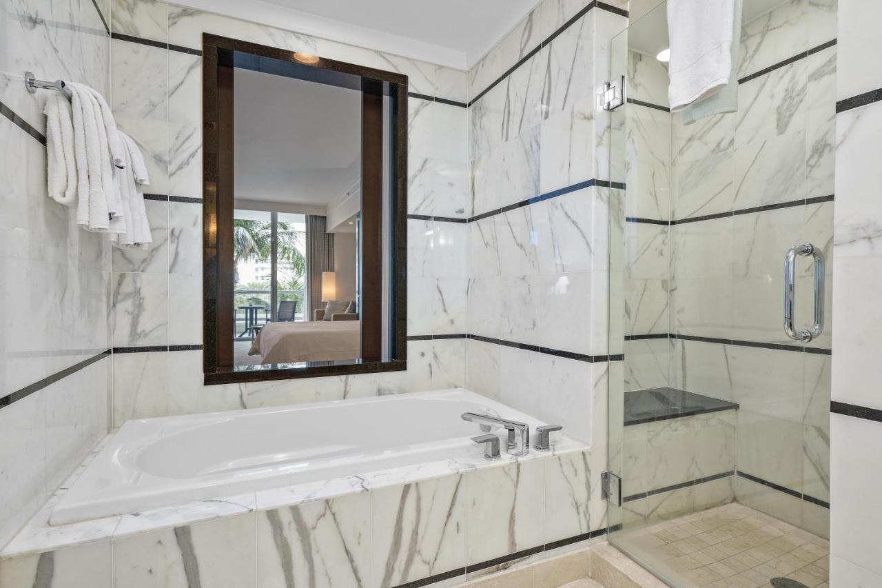 Junior At Sorrento Residences- Fontainebleau Miami Apartment Miami Beach