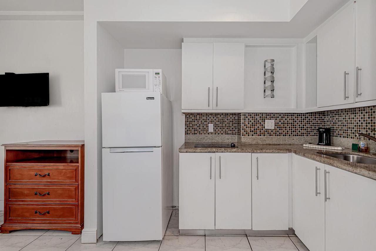 Front Miami Apartment