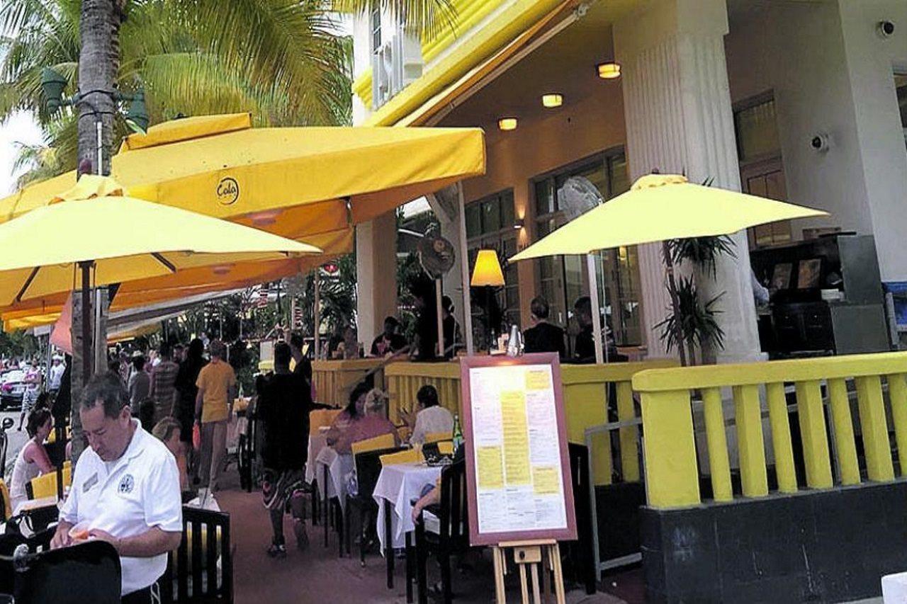 Leslie Ocean Drive Hotel 4*