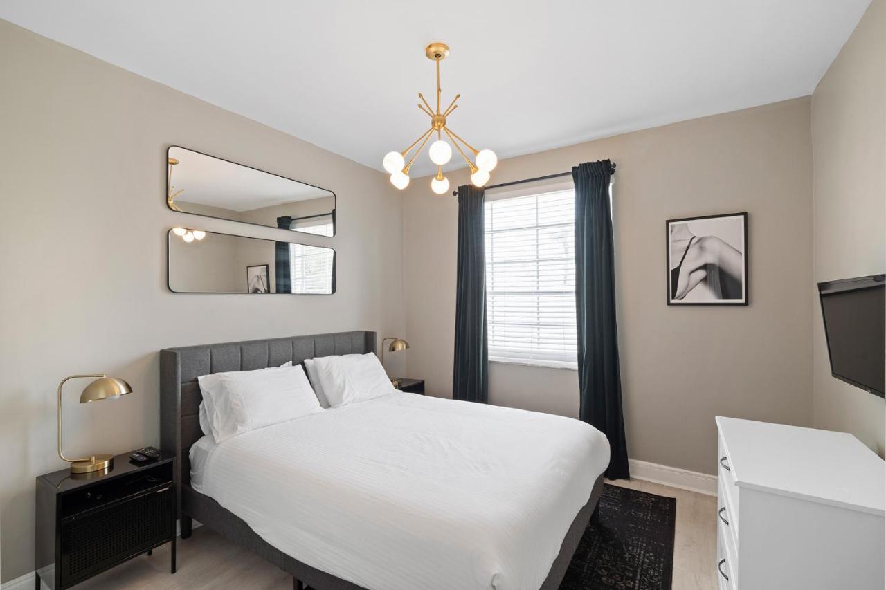 South Two Bedroom Apartment
