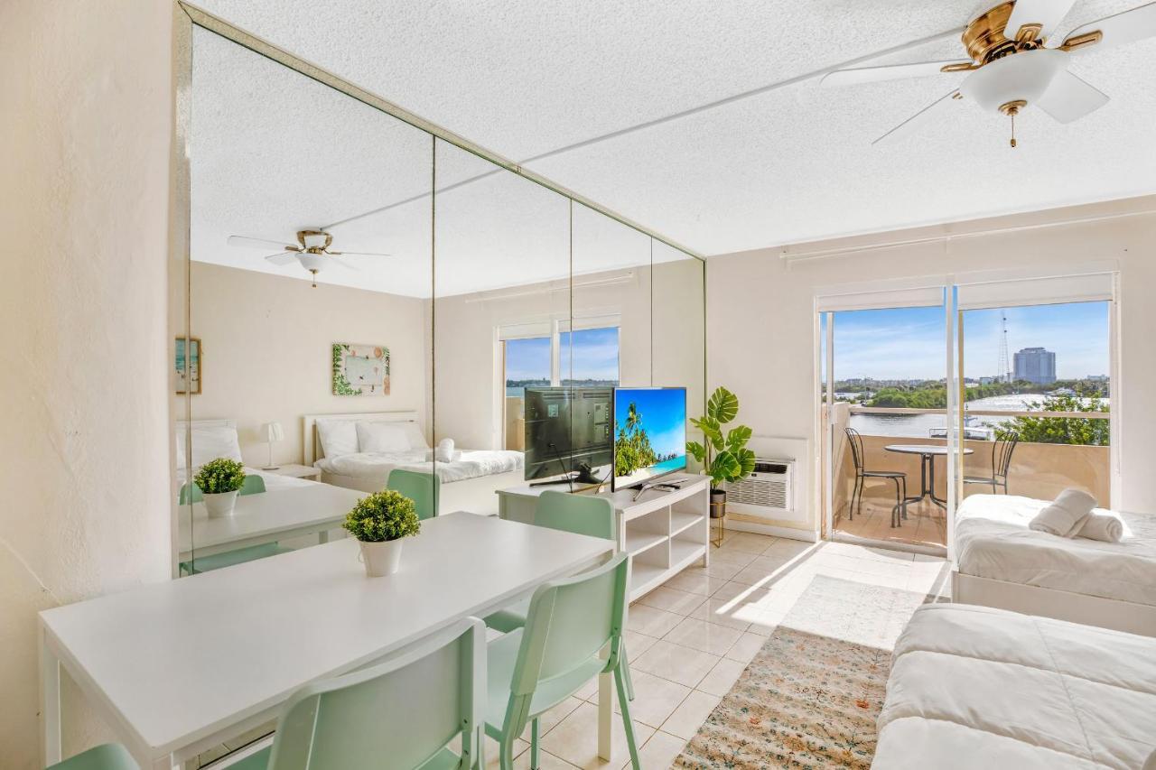 Beachy Studio-apt In The Center Of Miami Miami Beach