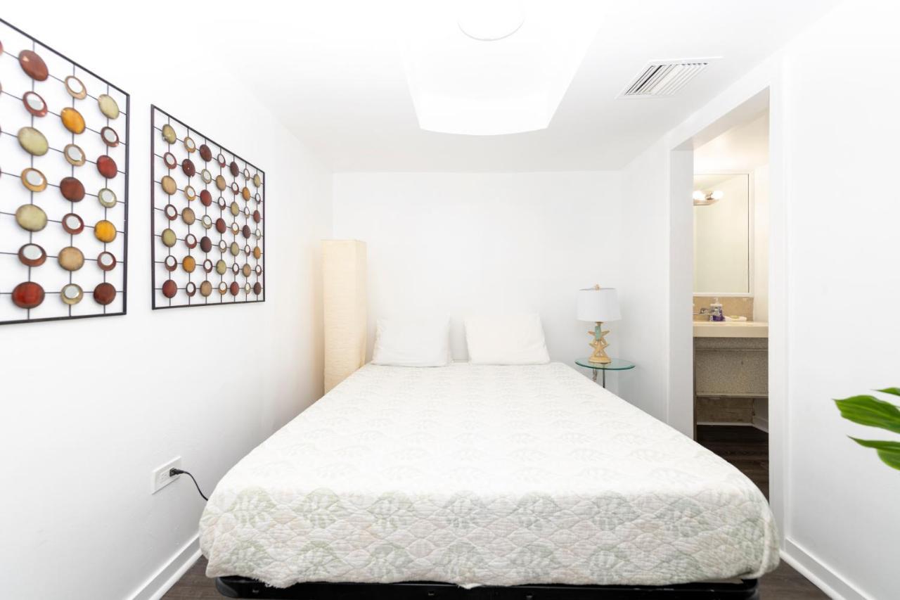 Aparthotel Cento Collins By Mercury South 2*