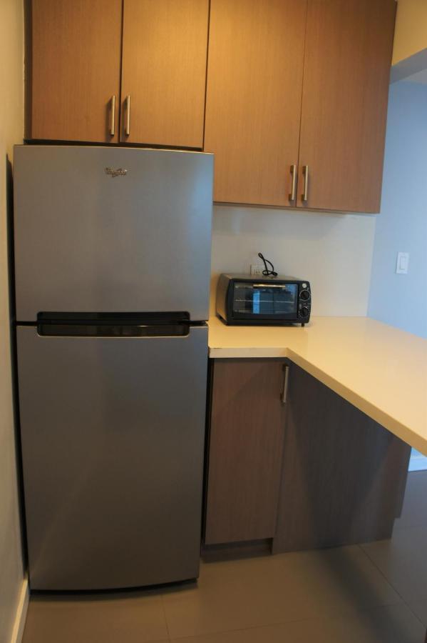 Castle 835 Oceanview On With Pool, Gym, Bars, And Free Parking Holiday home