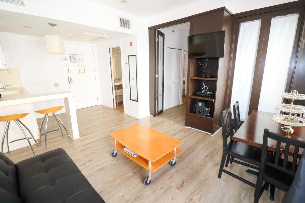 Aparthotel Cento Collins By Mercury South