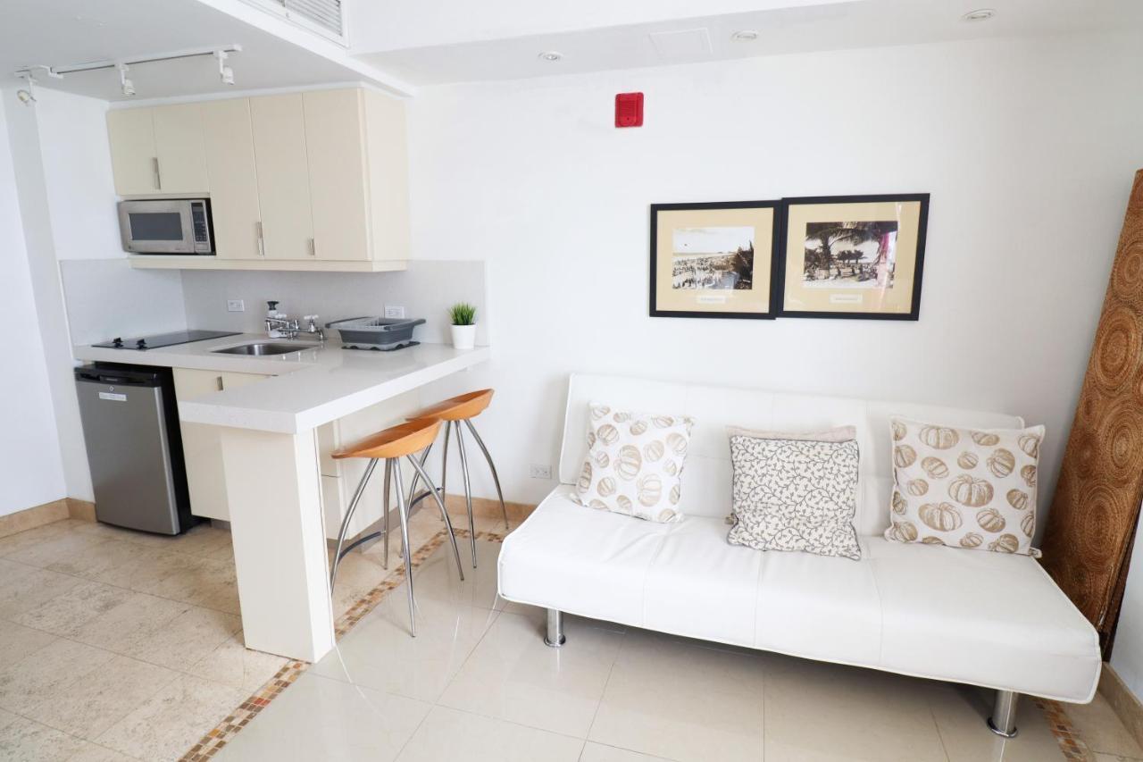 Aparthotel Cento Collins By Mercury South