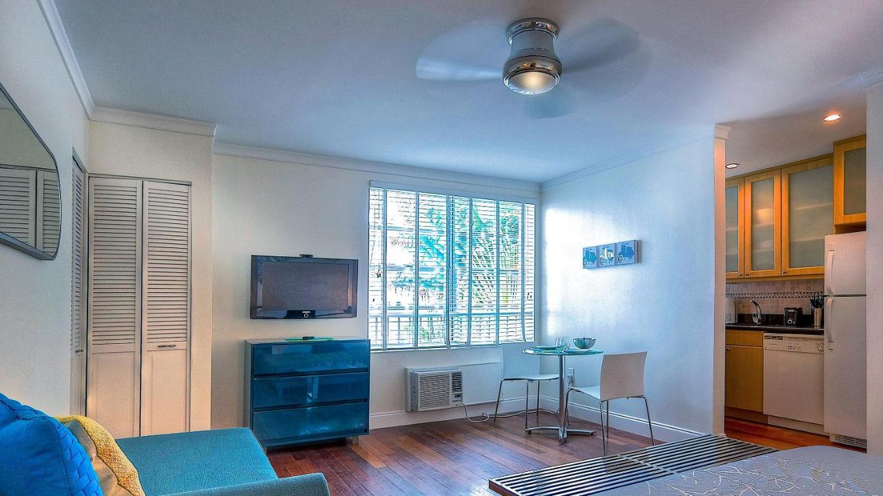 The Traymore Apartment *