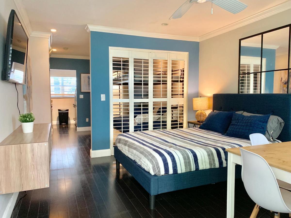 Apartment Studio On The Beach 1Br + Wifi *