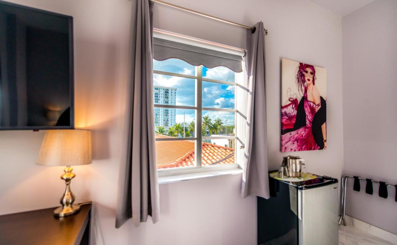 Hotel Secret Garden Miami 4*