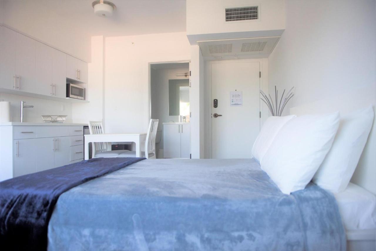 Majestic Stays On Ocean Drive * Miami Beach