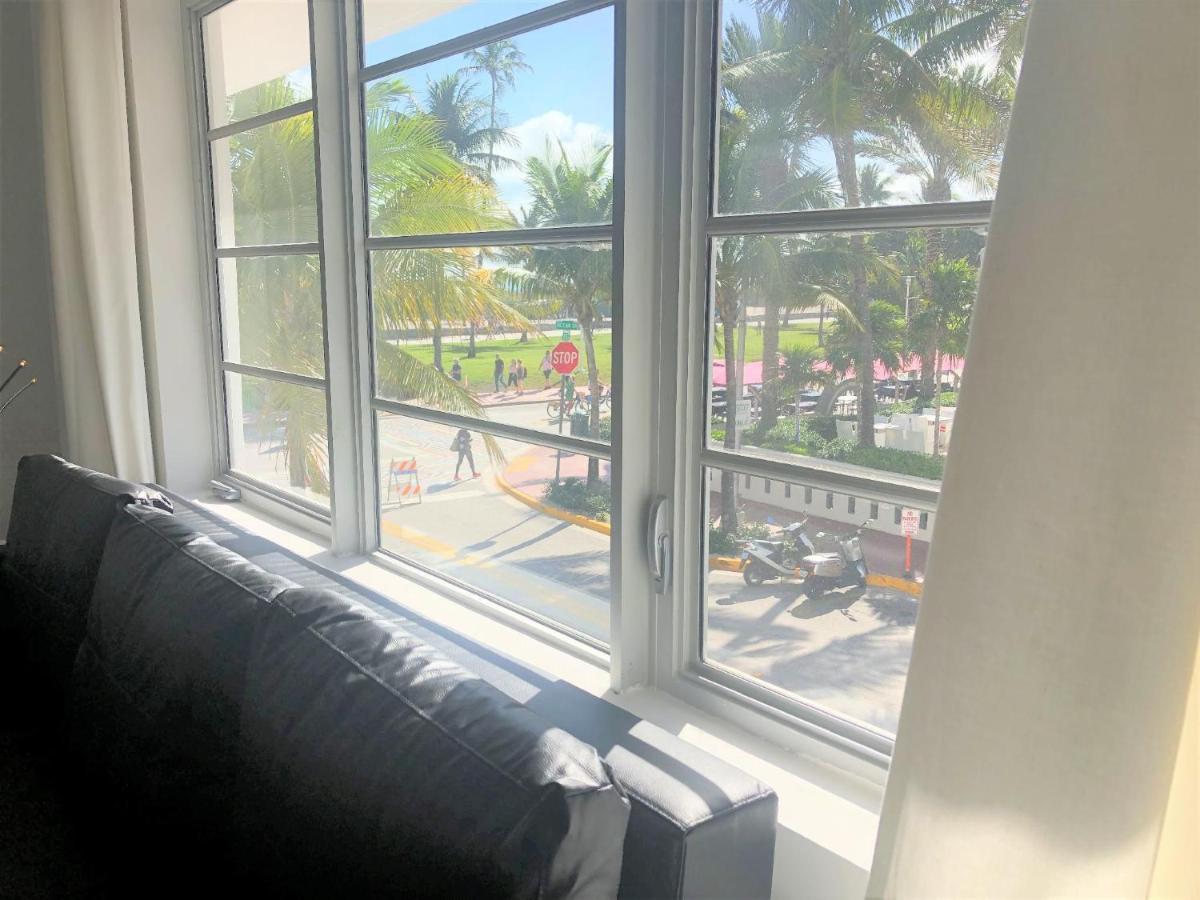 Majestic Stays On Ocean Drive *
