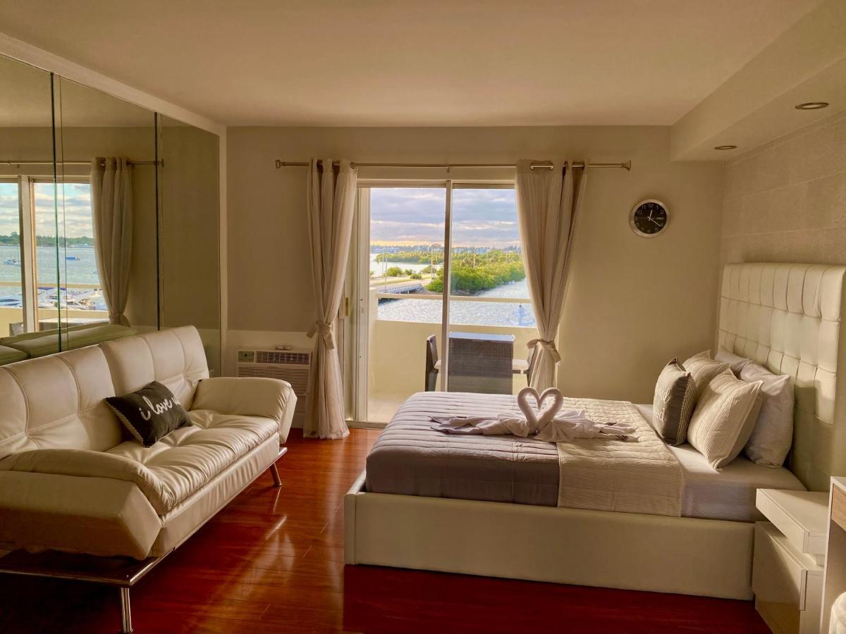 Apartment Modern Waterfront With Miami Skyline View, Free Parking 5 Mins Drive To Miami *