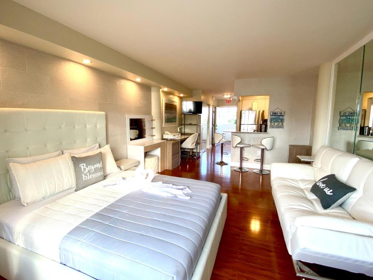 Modern Waterfront With Miami Skyline View, Free Parking 5 Mins Drive To Miami