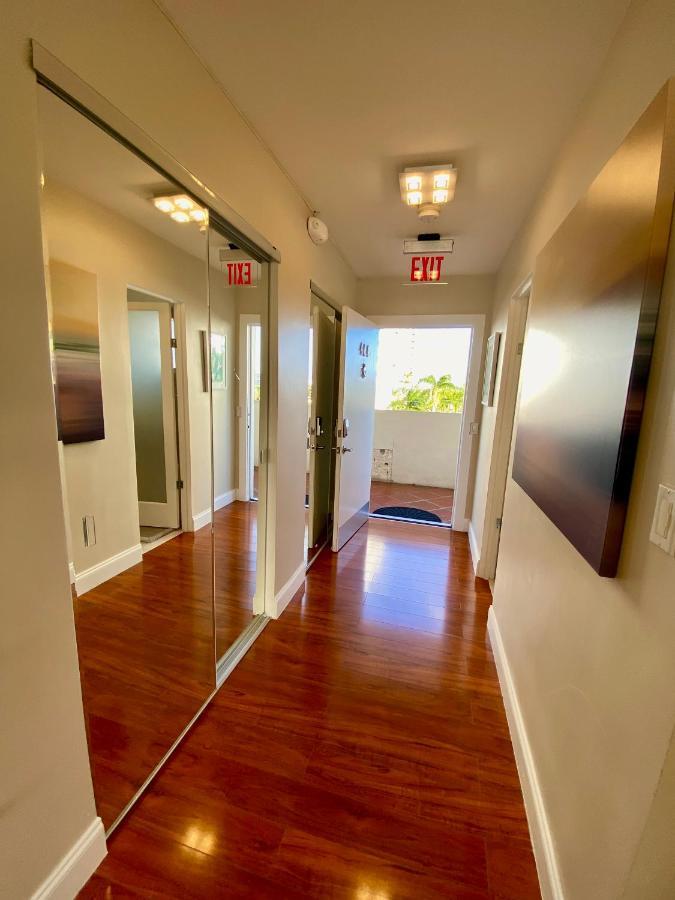 Apartment Modern Waterfront With Miami Skyline View, Free Parking 5 Mins Drive To Miami *