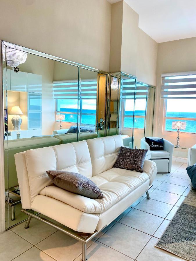 Large Luxurious Direct Ocean Front Penthouse Or Deluxe One Bedroom Ocean Front Condo-free Parking Apartment