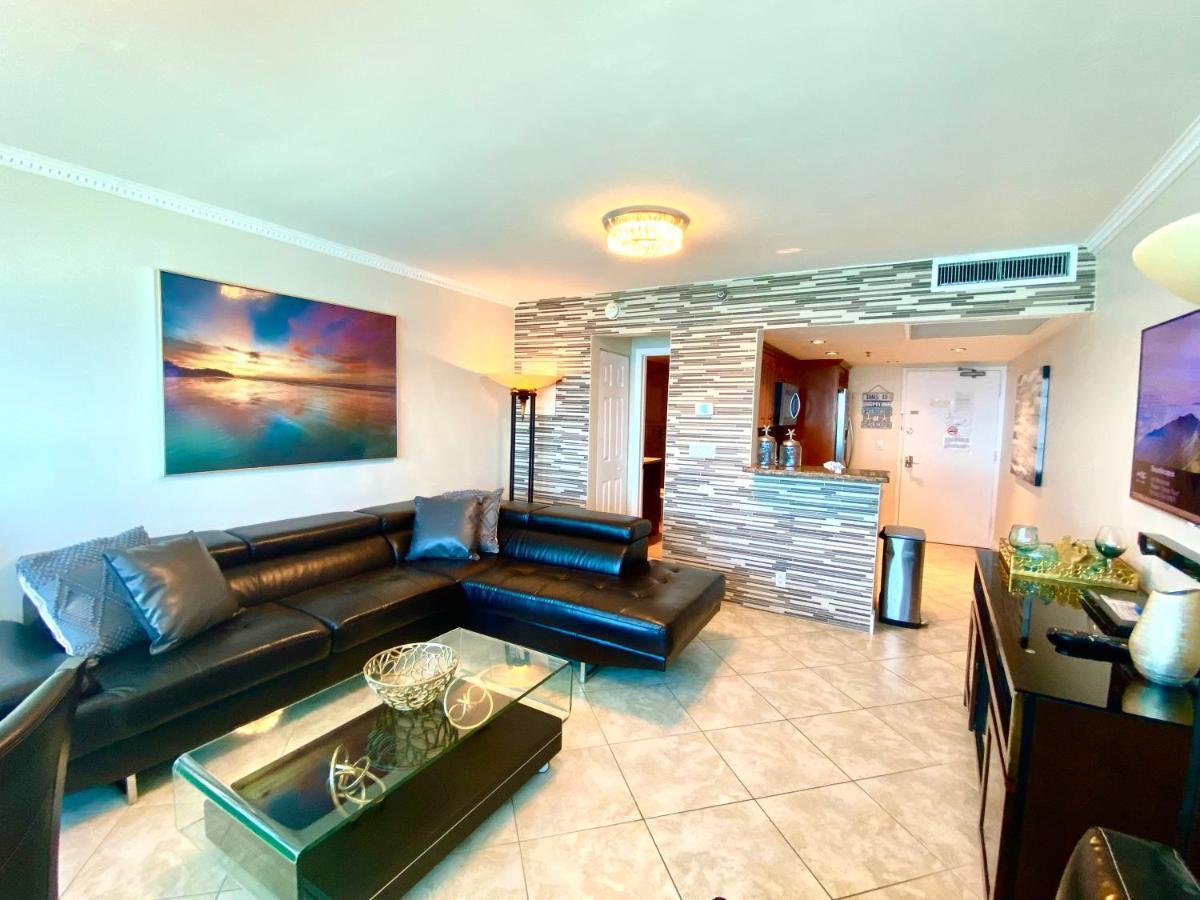 Apartment Large Luxurious Direct Ocean Front Penthouse Or Deluxe One Bedroom Ocean Front Condo-free Parking *