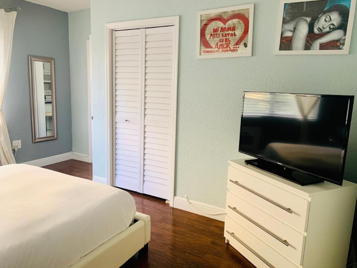 Sun And - Lovely 2 Beds, 2 Bath * Miami Beach