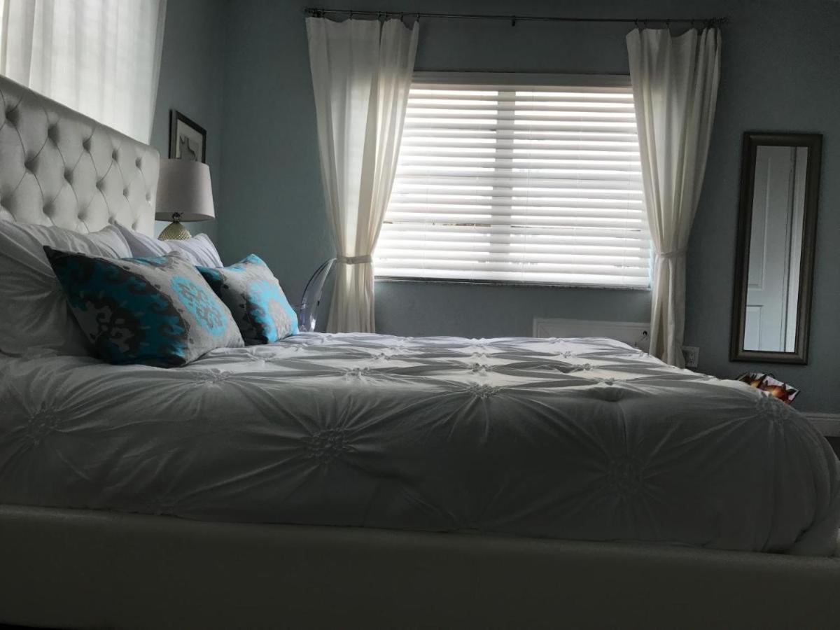 Sun And - Lovely 2 Beds, 2 Bath