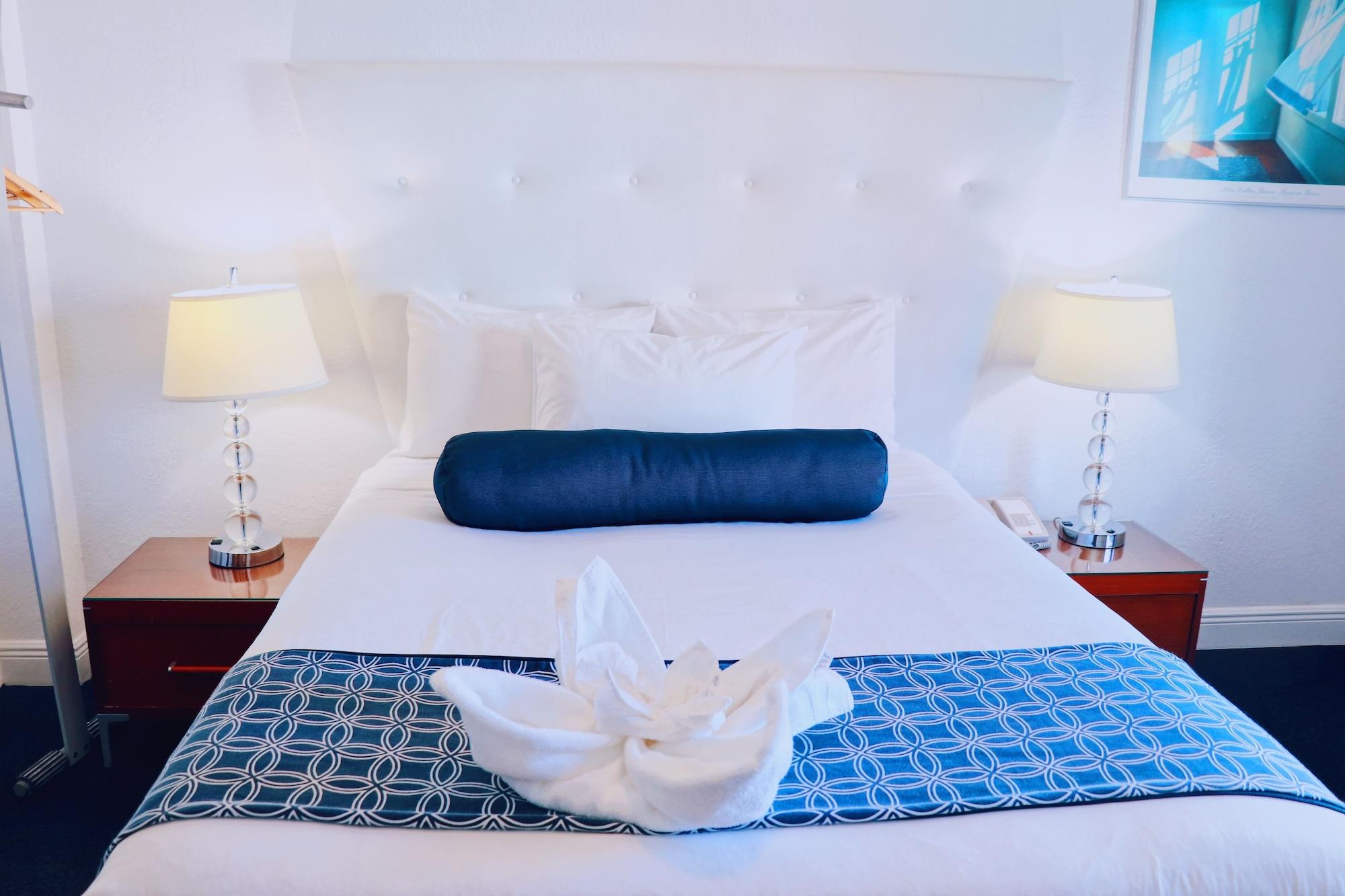 Aparthotel Modern In Miami 3*
