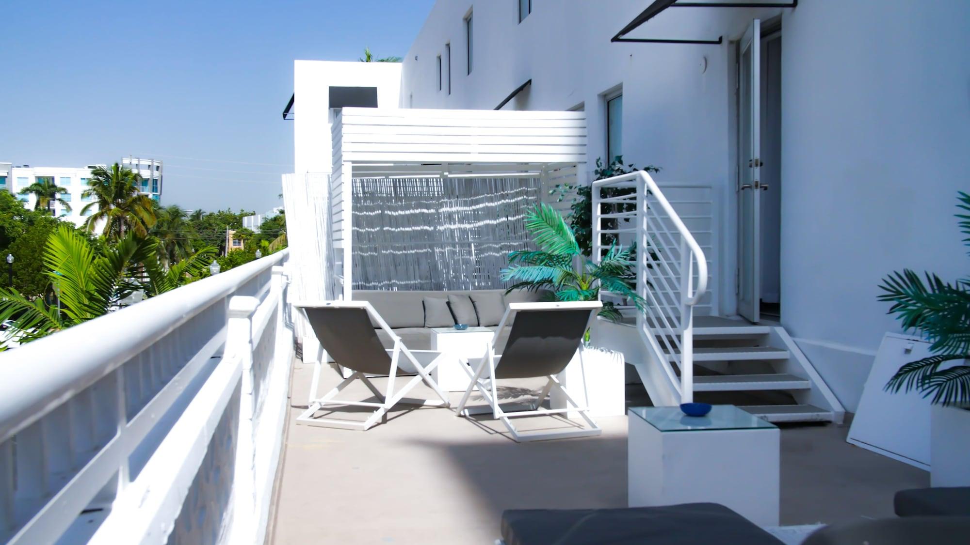 Blanc Kara- Adults Only 3*