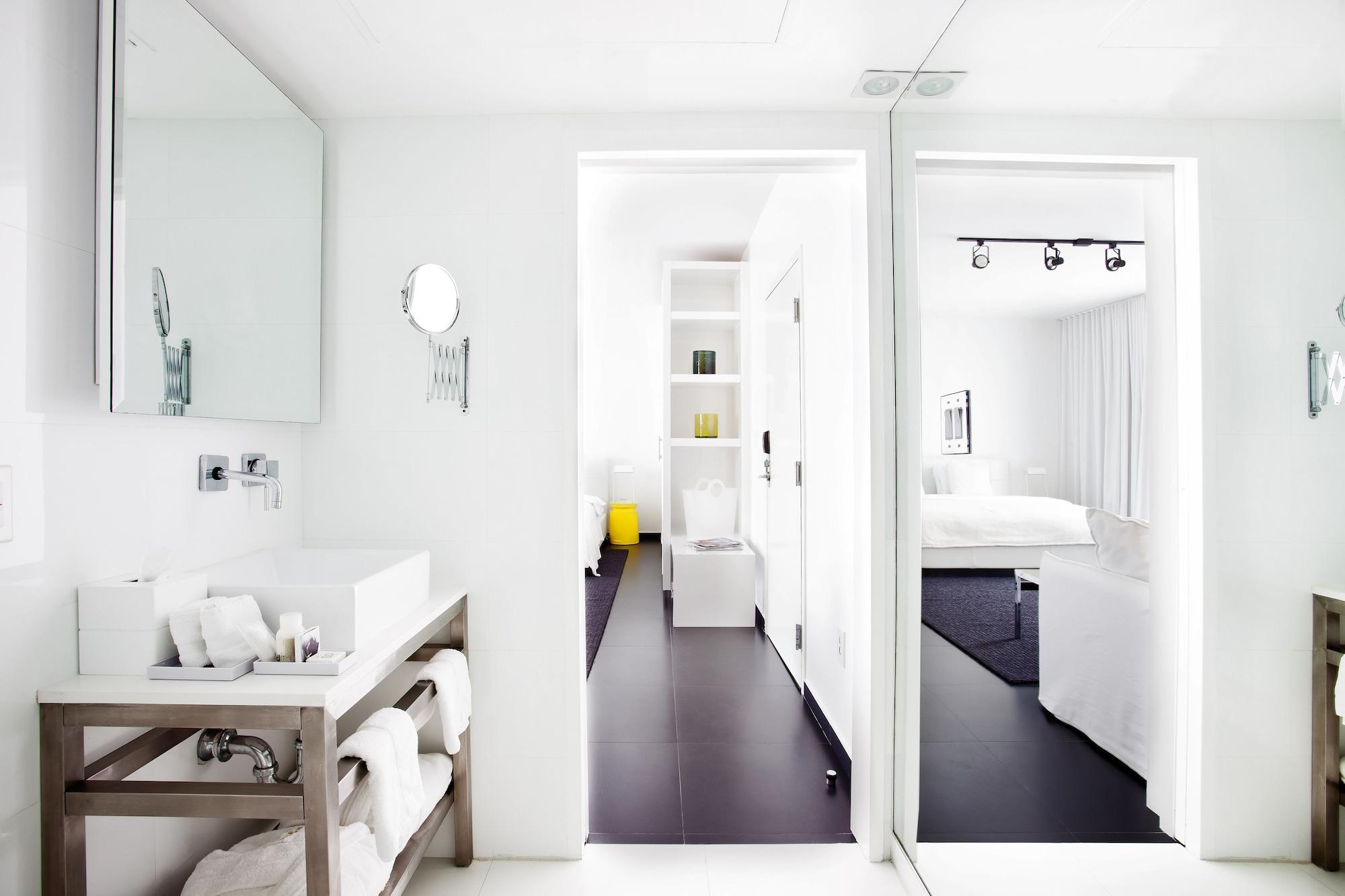 Blanc Kara- Adults Only Miami Beach