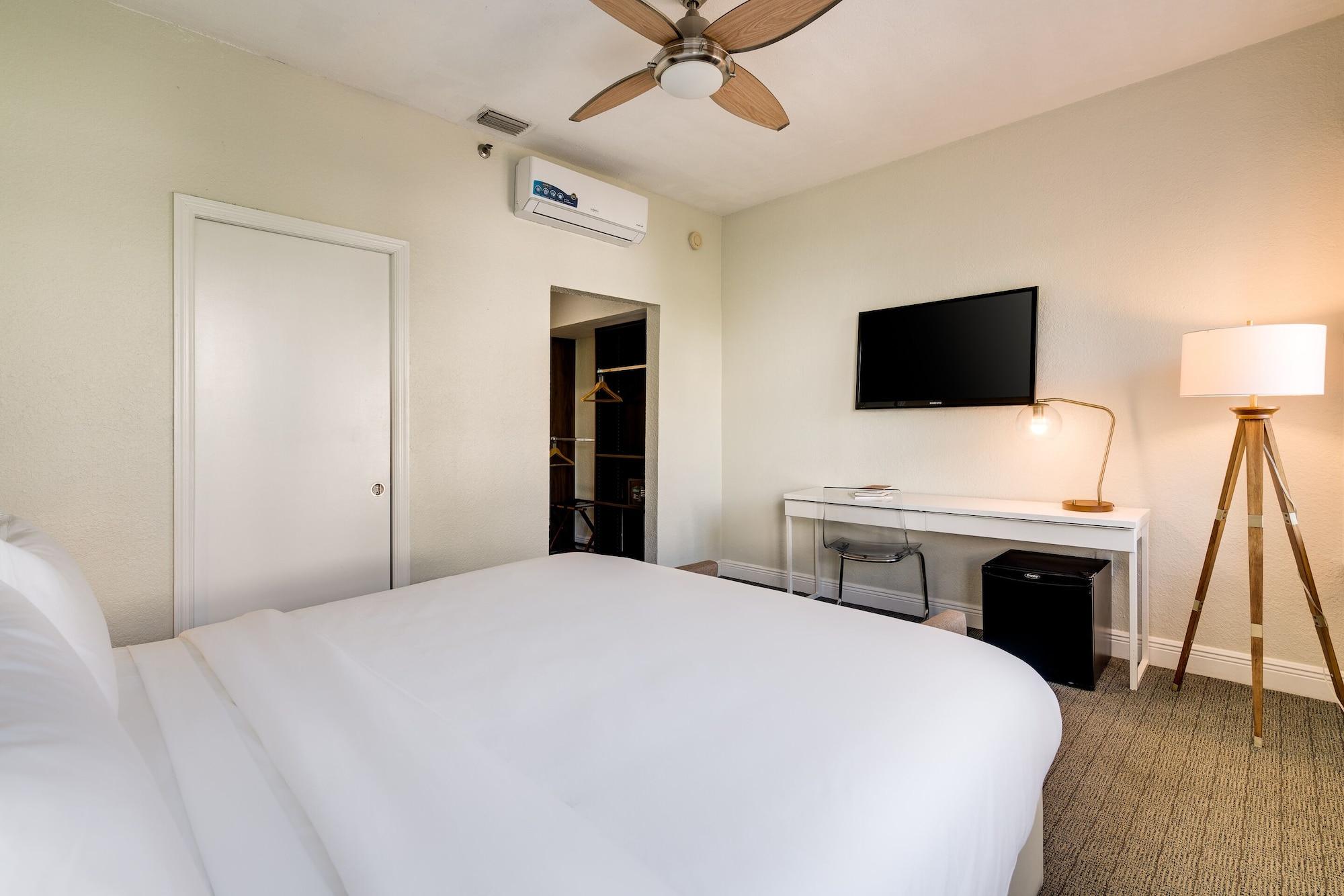 Crest 3* Miami Beach