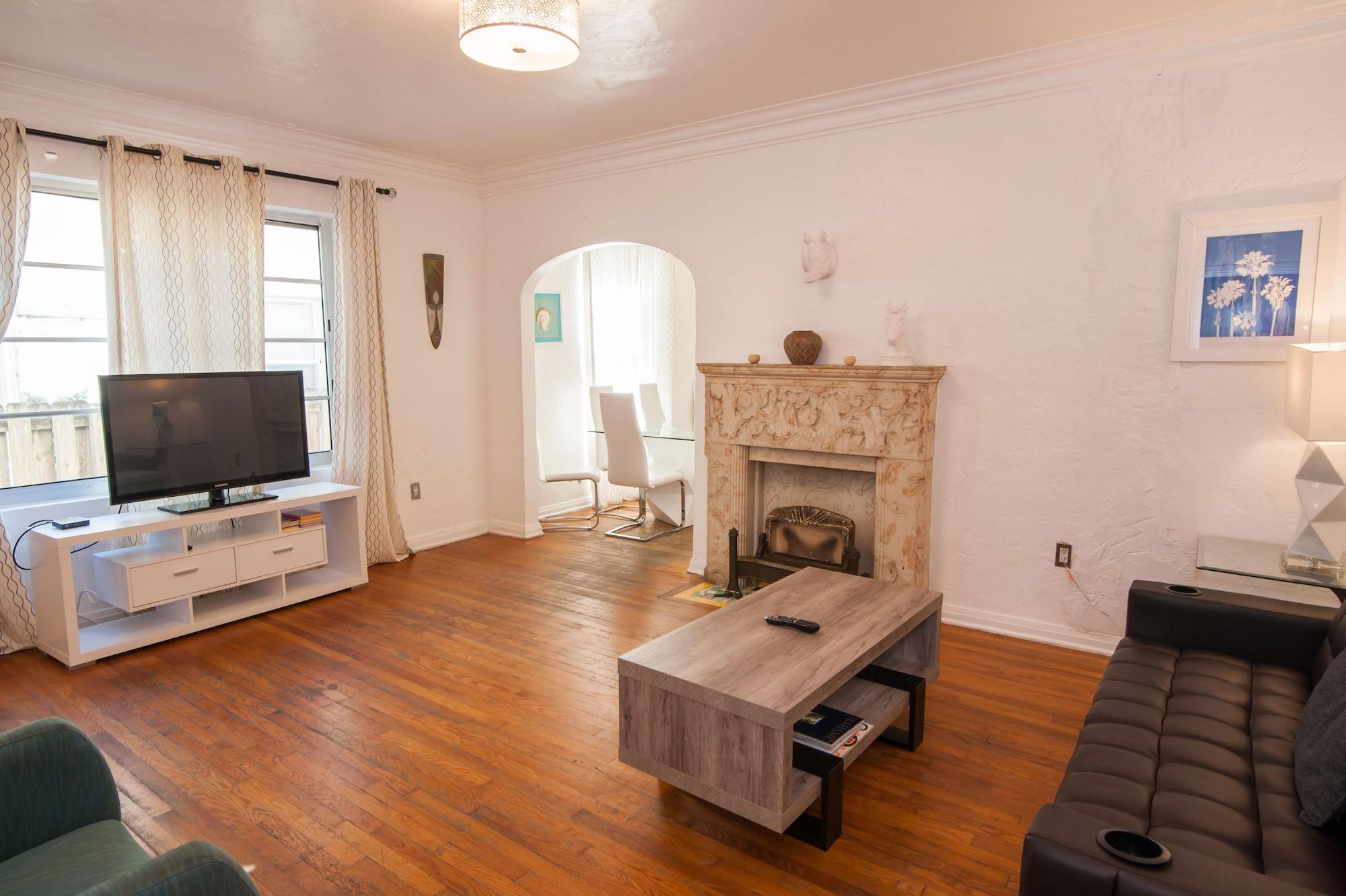 Apartment L'etoile Part Of The Oasis Casita Collection Miami Beach