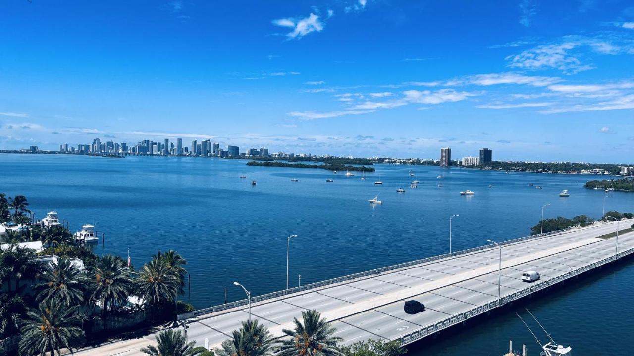 Holiday home Top Floor Breathtaking View Of Miami Skyline, Pool And Free Parking Miami Beach