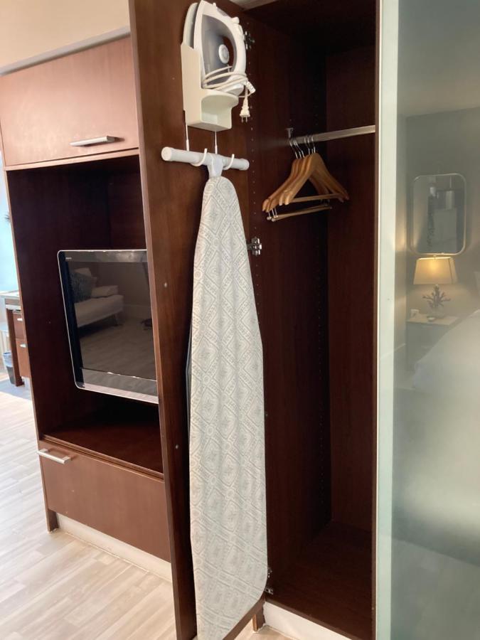 Deluxe Double Unit At Congress Ocean Drive South Beach Miami Beach