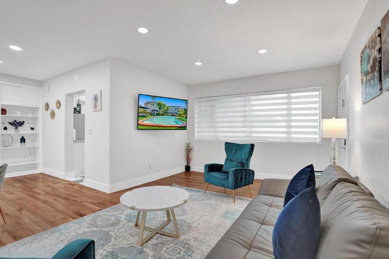 Bay Harbor Apartment