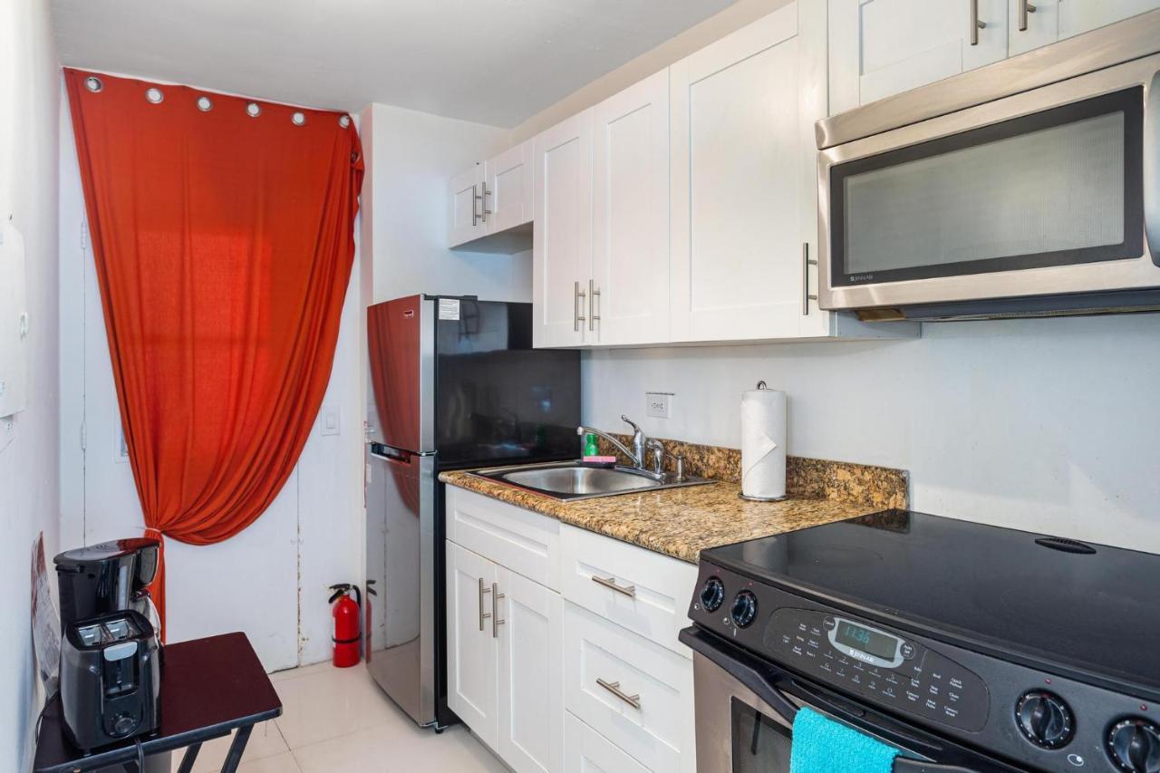 Top Floor Breathtaking View Of Miami Skyline, Pool And Free Parking Holiday home